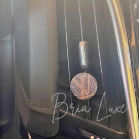 Auto Car Designer LV Air Freshener Clip Up Cycled Louis Vuitton with COA - Picture 2 of 2